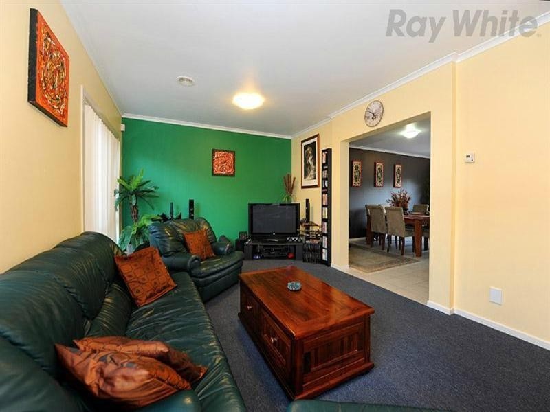 2/100 Kelvinside Road, Noble Park VIC 3174