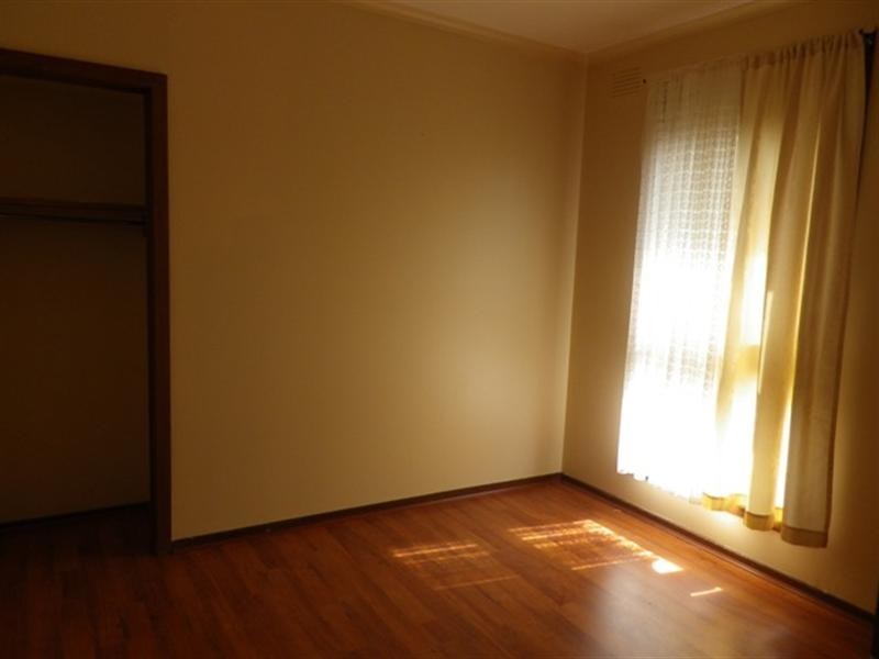 2/28 De Villers Drive, Dandenong VIC 3175