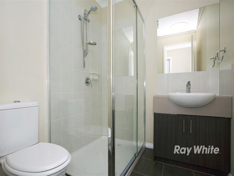 2/152 Power Road, Doveton VIC 3177