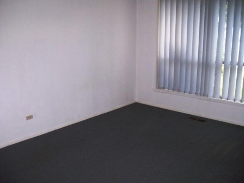 4 Elisabeth Avenue, Springvale South VIC 3172