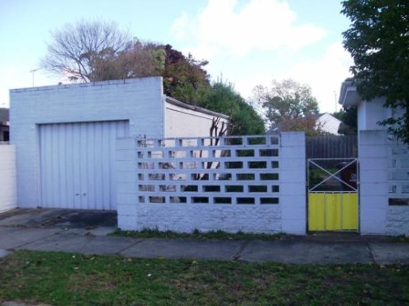 4 Elisabeth Avenue, Springvale South VIC 3172