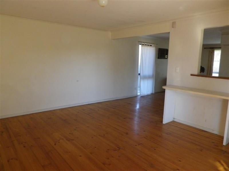 9 Thompsons Road, Cranbourne VIC 3977