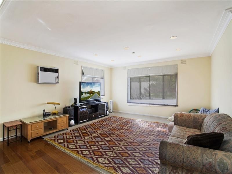 20 Regina Street, Springvale South VIC 3172