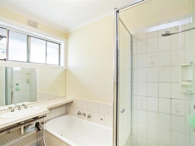 20 Regina Street, Springvale South VIC 3172