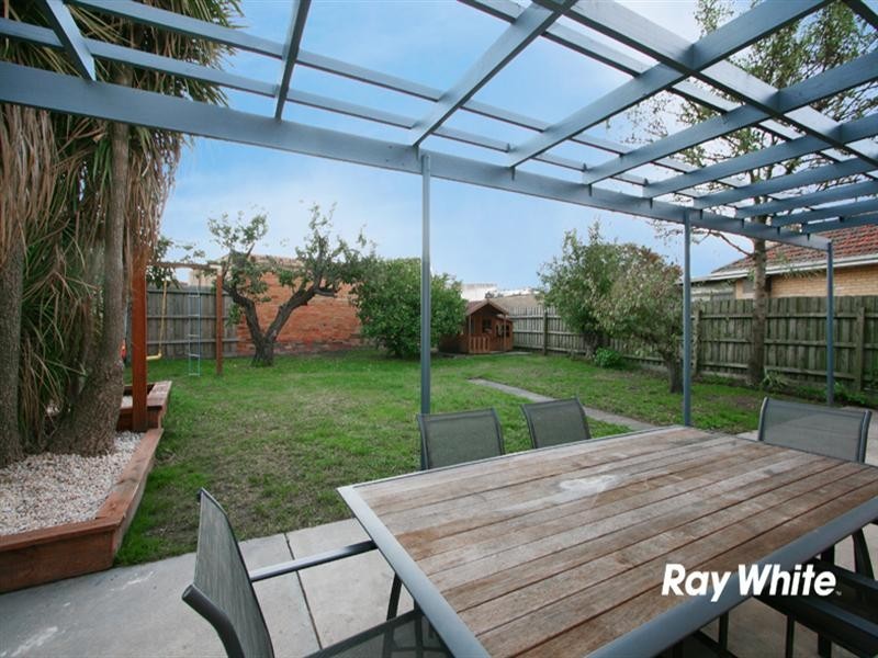 106 Gladstone Road, Dandenong North VIC 3175