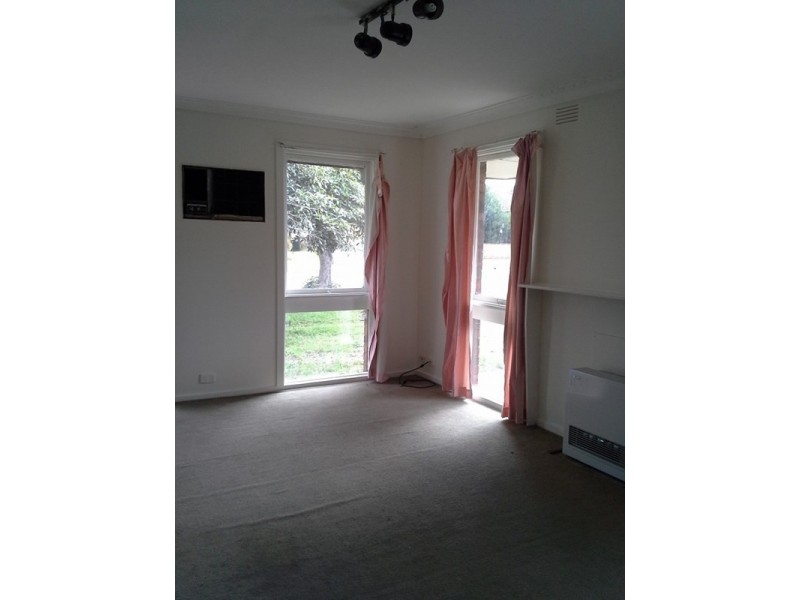 32 Wallarano Drive, Noble Park VIC 3174