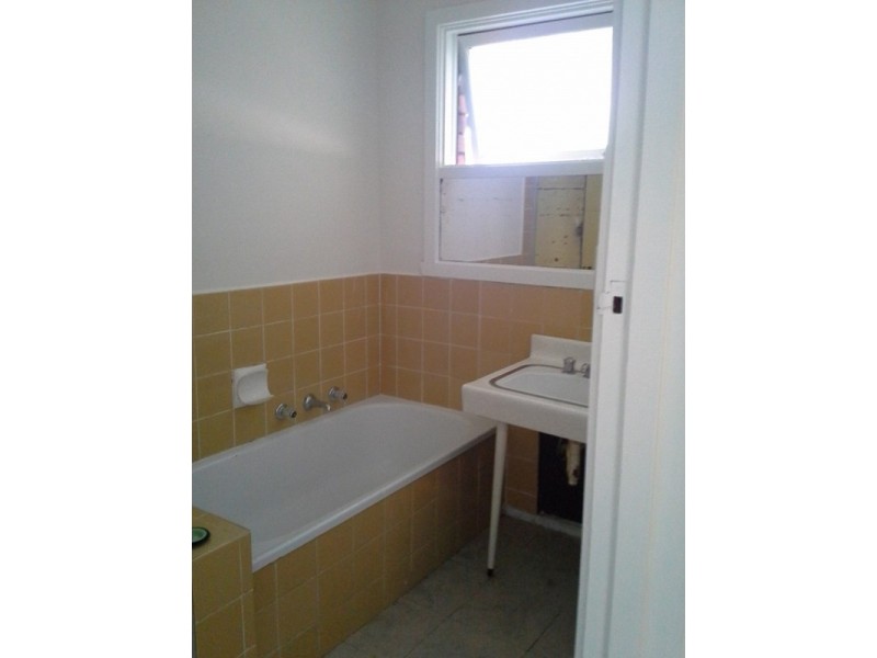 32 Wallarano Drive, Noble Park VIC 3174