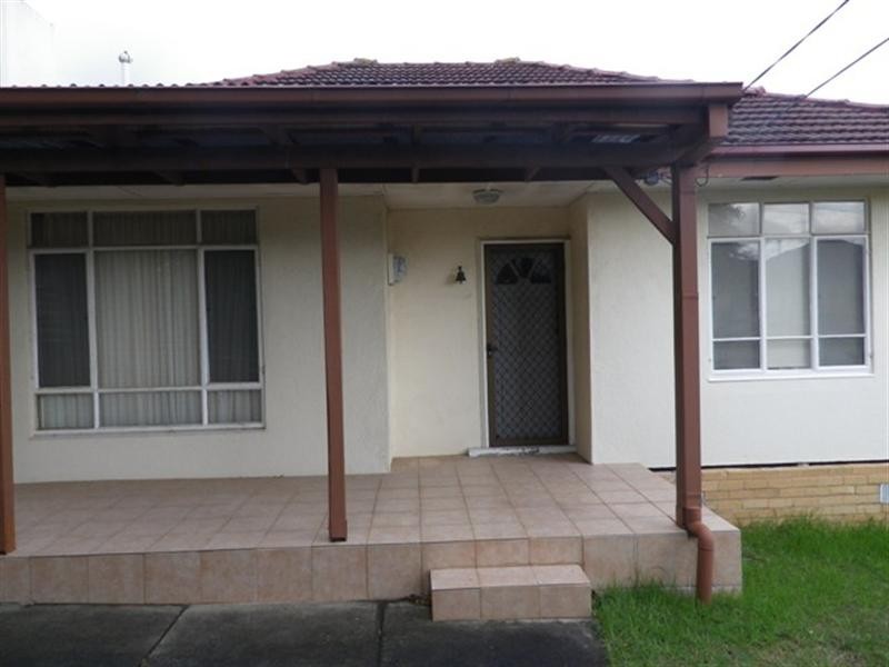 2 Campbell Street, Dandenong VIC 3175