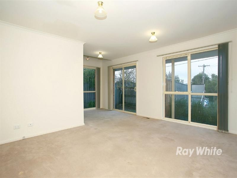 1/18 Liege Avenue, Noble Park VIC 3174