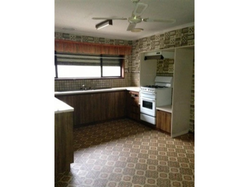 45 cleeland Street, Dandenong VIC 3175