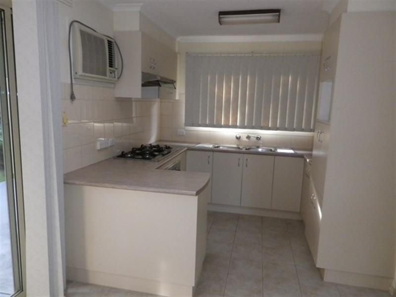 4/11 Kendra Place, Keysborough VIC 3173