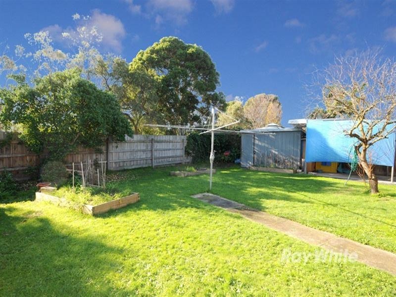 27 Simon Avenue, Noble Park VIC 3174