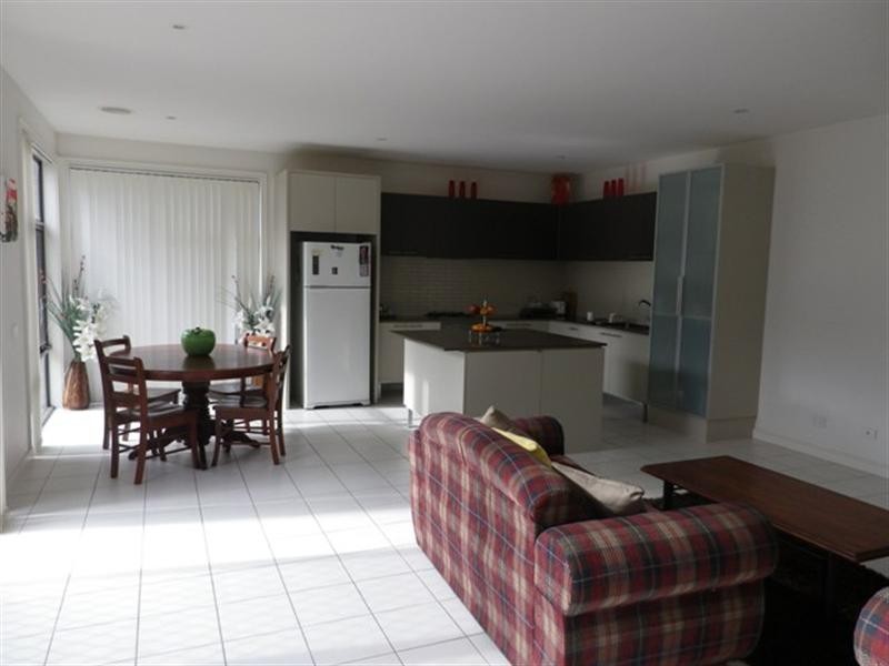 17 Camville Road, Mulgrave VIC 3170