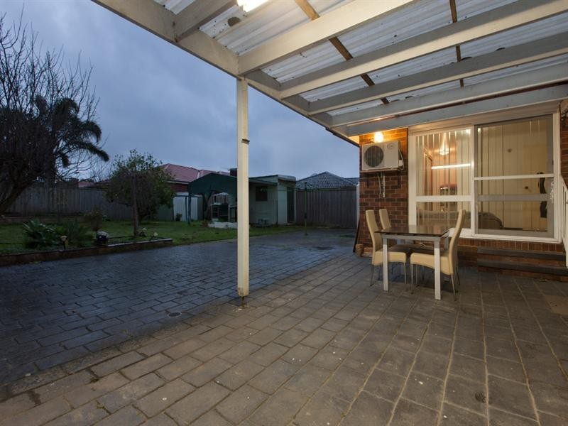 15 Fenton Court, Keysborough VIC 3173