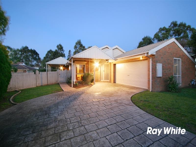 5 Oxenford Rise, Narre Warren South VIC 3805