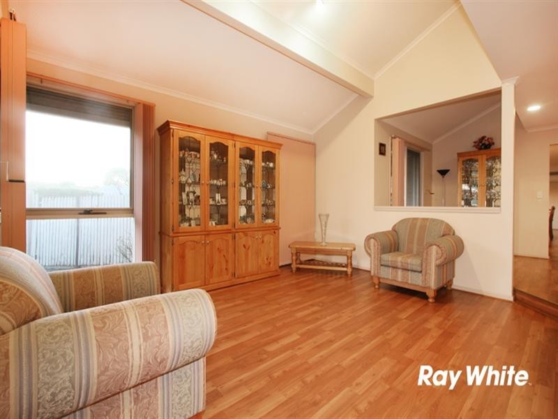 5 Oxenford Rise, Narre Warren South VIC 3805