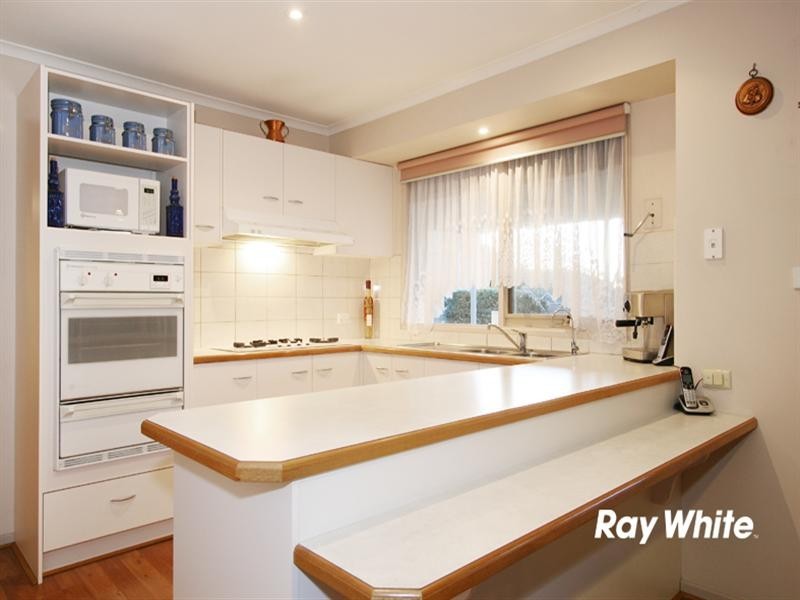 5 Oxenford Rise, Narre Warren South VIC 3805