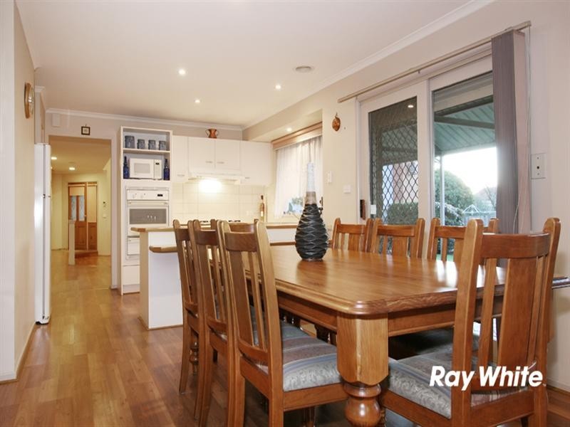 5 Oxenford Rise, Narre Warren South VIC 3805