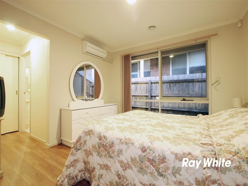 5 Oxenford Rise, Narre Warren South VIC 3805