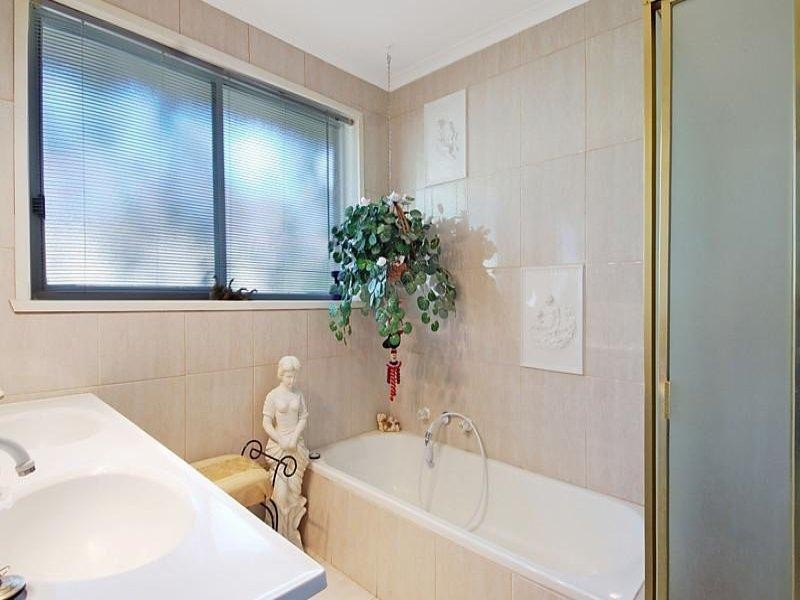 1 Collaroy Crescent, Noble Park VIC 3174