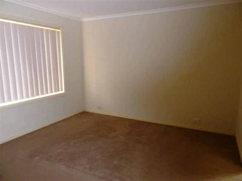 9/21-31 Parman Avenue, Pakenham VIC 3810