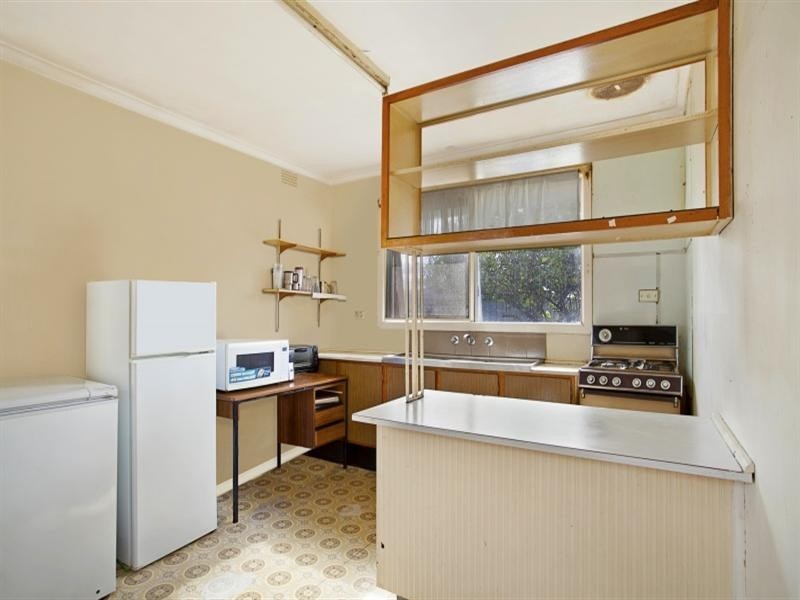 15 Shaw Street, Springvale South VIC 3172