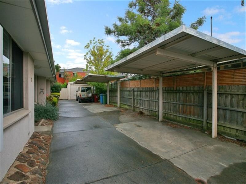 2/5 Carroll Street, Dandenong VIC 3175