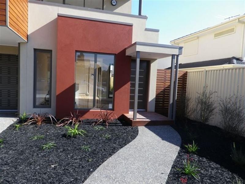 1/4 Gwenda Street, Dandenong VIC 3175