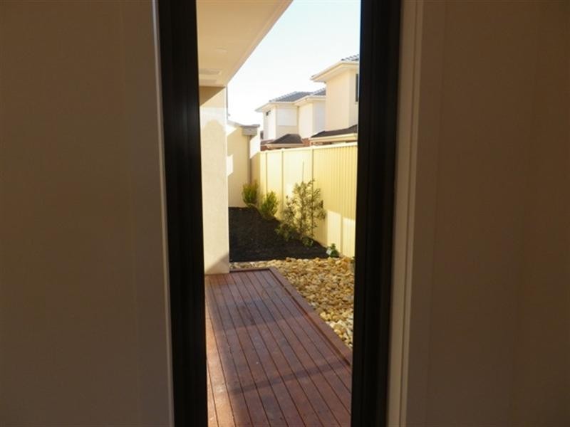 1/4 Gwenda Street, Dandenong VIC 3175