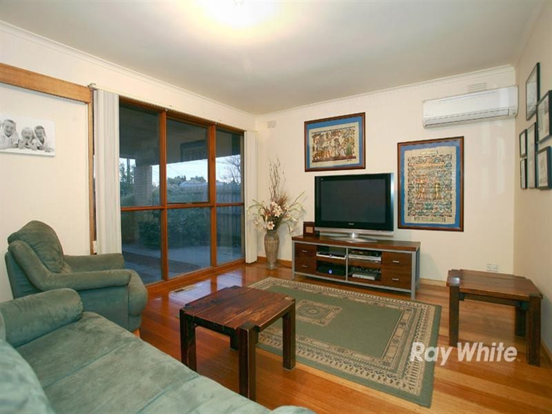 1 Barratt Court, Noble Park VIC 3174