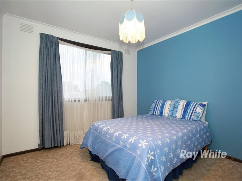 1 Barratt Court, Noble Park VIC 3174