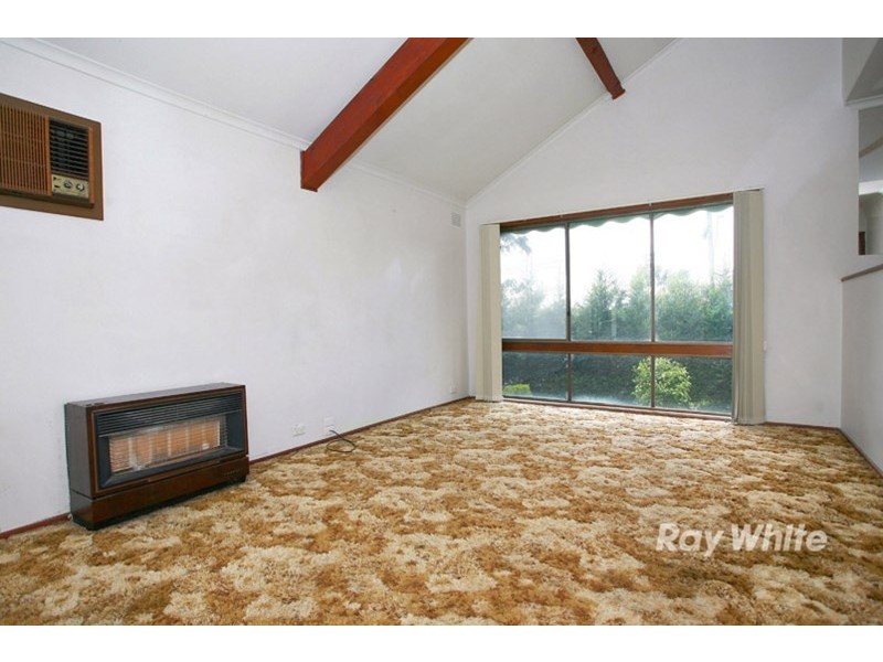 9 Spinosa Close, Endeavour Hills VIC 3802