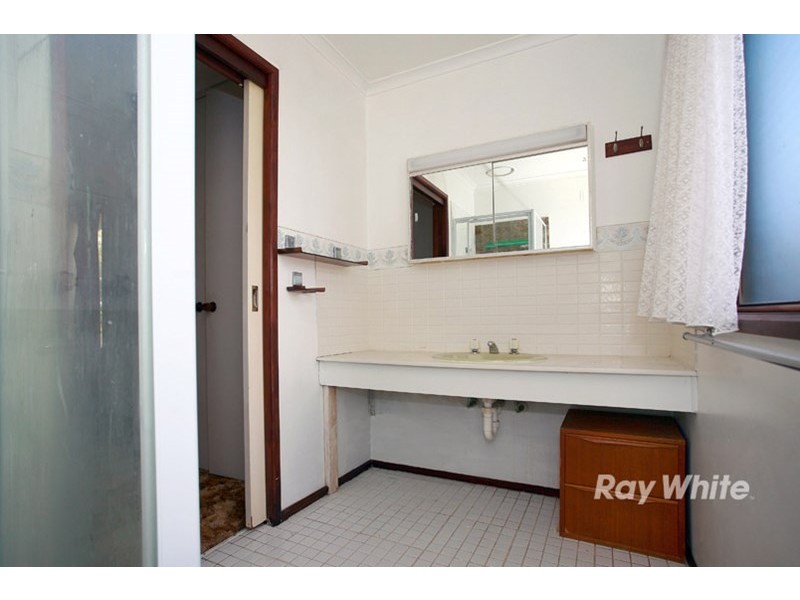 9 Spinosa Close, Endeavour Hills VIC 3802