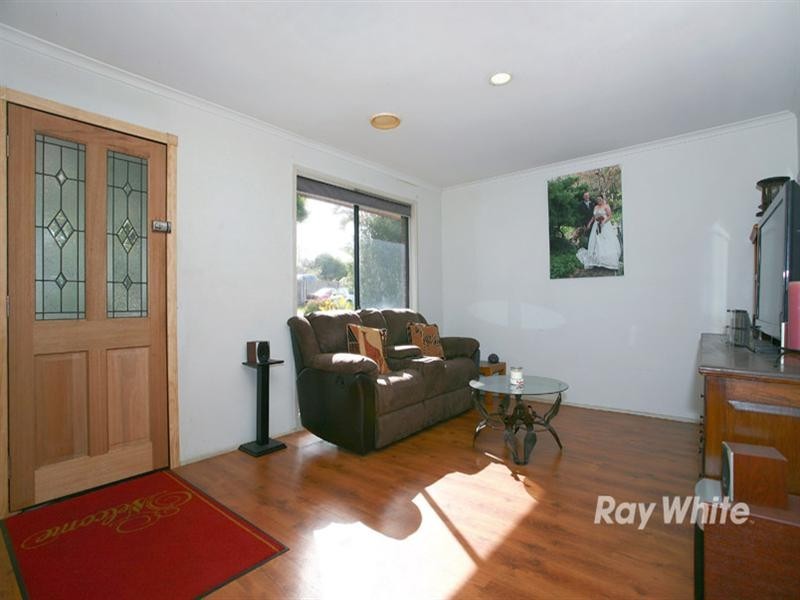 10 Dewpoint Crescent, Hampton Park VIC 3976