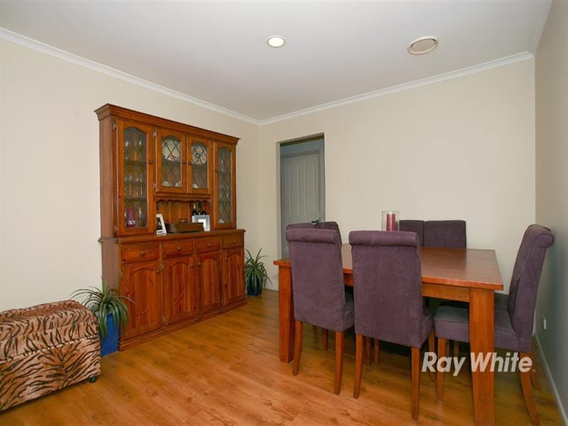10 Dewpoint Crescent, Hampton Park VIC 3976
