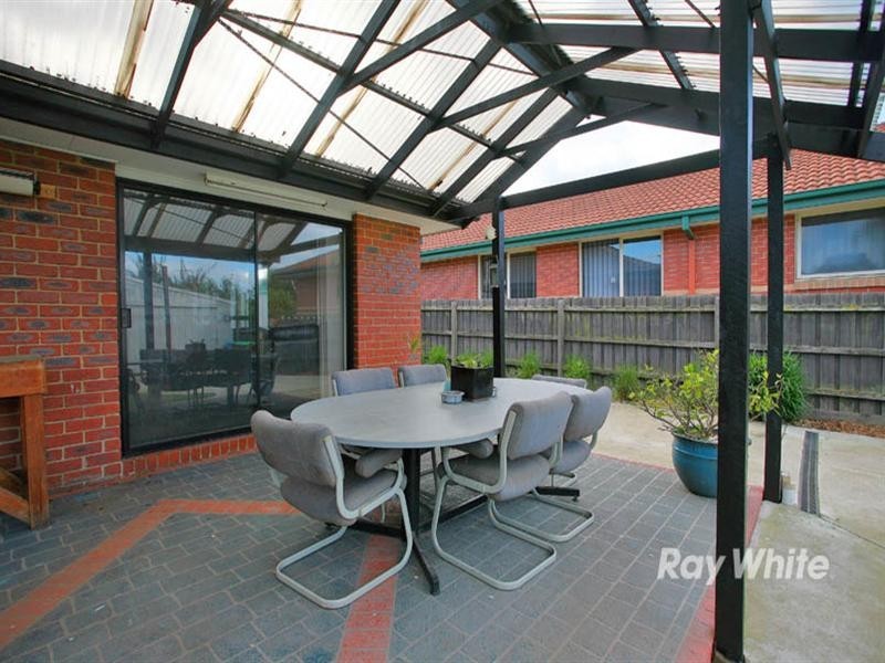 10 Dewpoint Crescent, Hampton Park VIC 3976