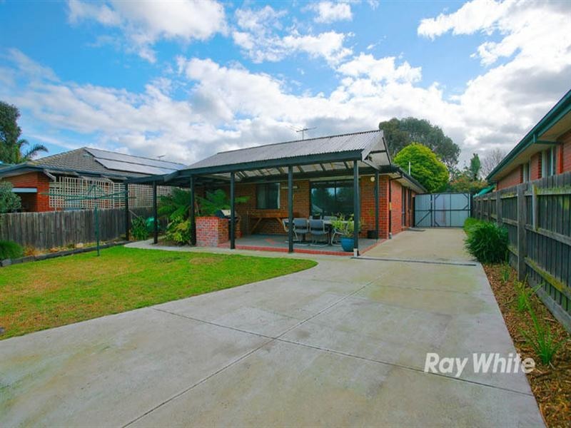 10 Dewpoint Crescent, Hampton Park VIC 3976