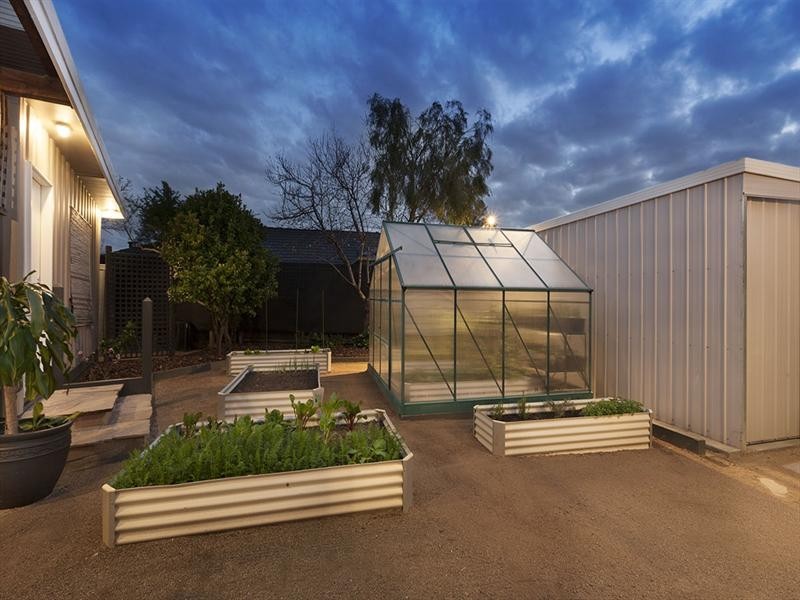 20 Barnett Grove, Noble Park VIC 3174