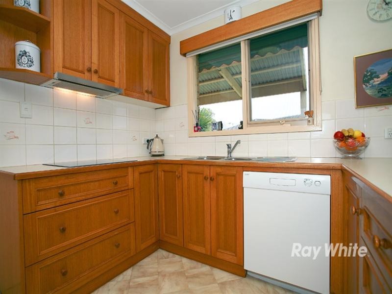 6 Jason Court, Noble Park VIC 3174