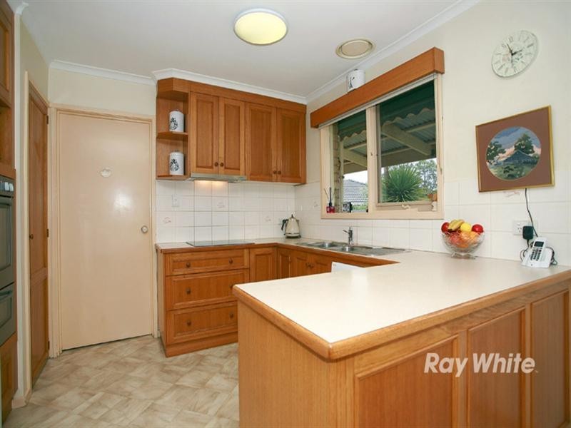 6 Jason Court, Noble Park VIC 3174