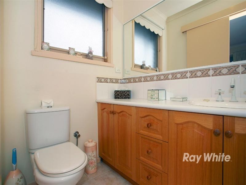 6 Jason Court, Noble Park VIC 3174