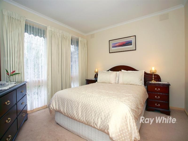 6 Jason Court, Noble Park VIC 3174