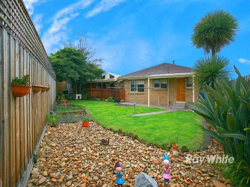 6 Jason Court, Noble Park VIC 3174