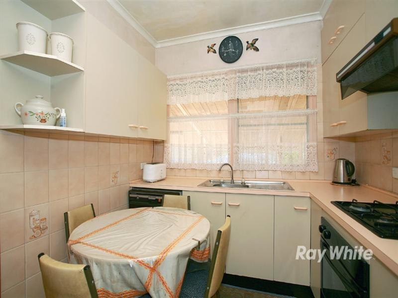 77 Tristania Street, Doveton VIC 3177