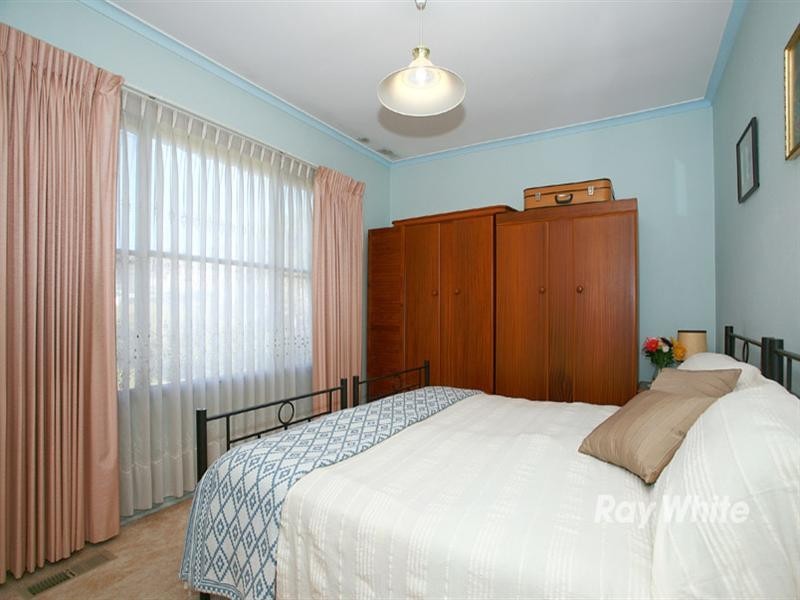 77 Tristania Street, Doveton VIC 3177