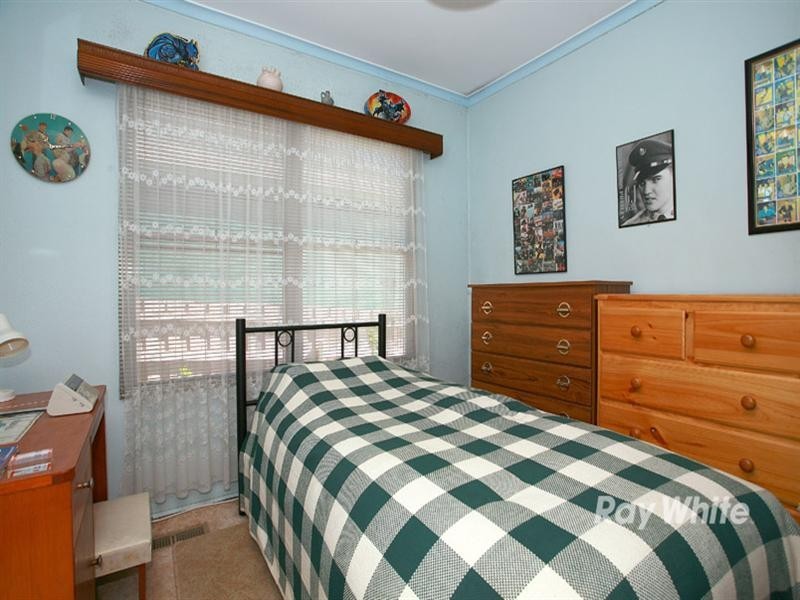 77 Tristania Street, Doveton VIC 3177