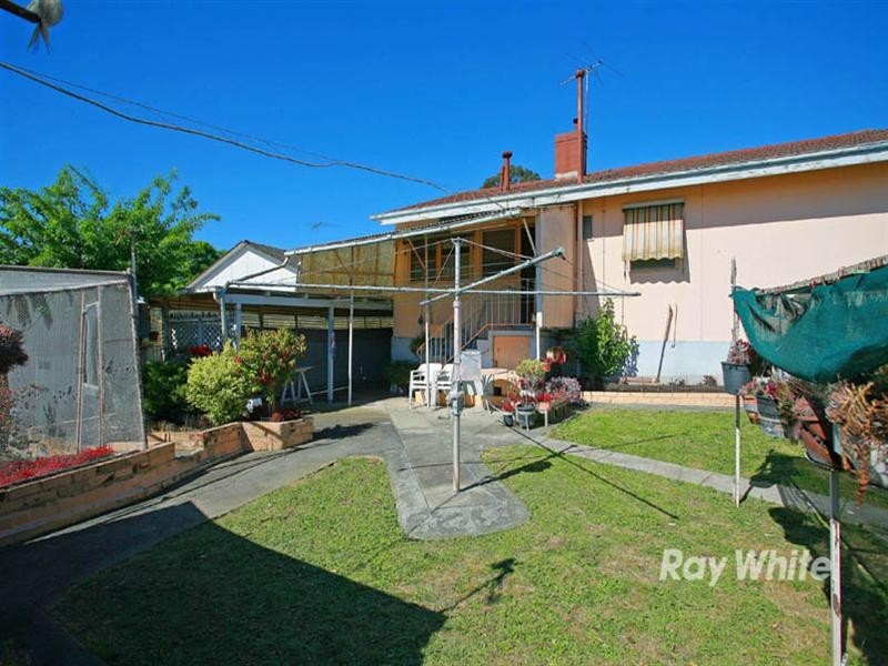 77 Tristania Street, Doveton VIC 3177