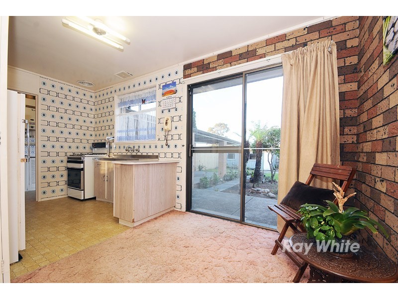 15 Mulgoa Avenue, Dandenong North VIC 3175