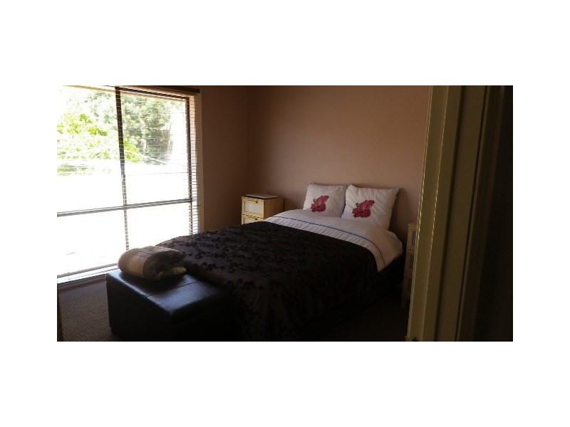 20 Burchall Grove, Dandenong North VIC 3175