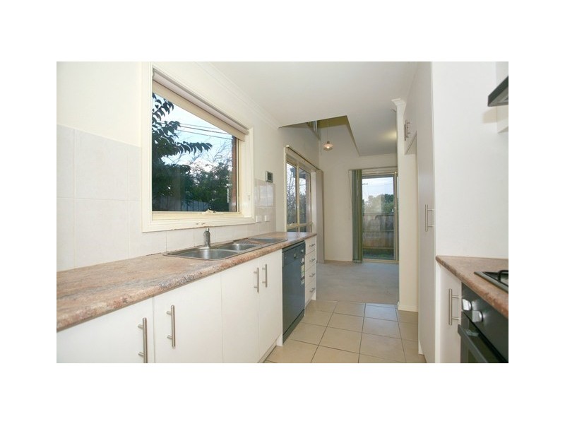 1/18 Leige Avenue, Noble Park VIC 3174